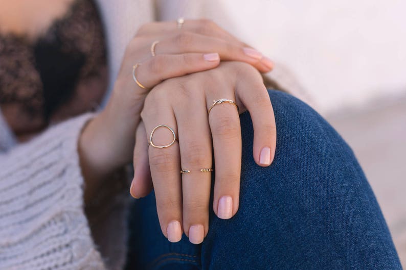 Bague grand cercle, Bague cercle, Bagues minimalistes, Bague silhouette cercle, Bagues argent, Bagues argent pour femmes image 6