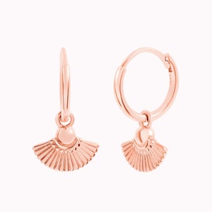 Hoop earrings with fan-shaped charm Rose gold