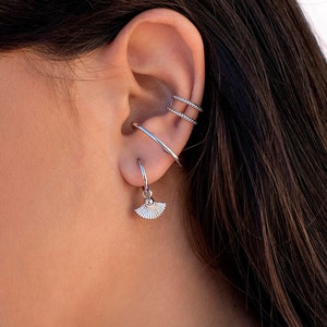 Hoop earrings with fan-shaped charm image 3