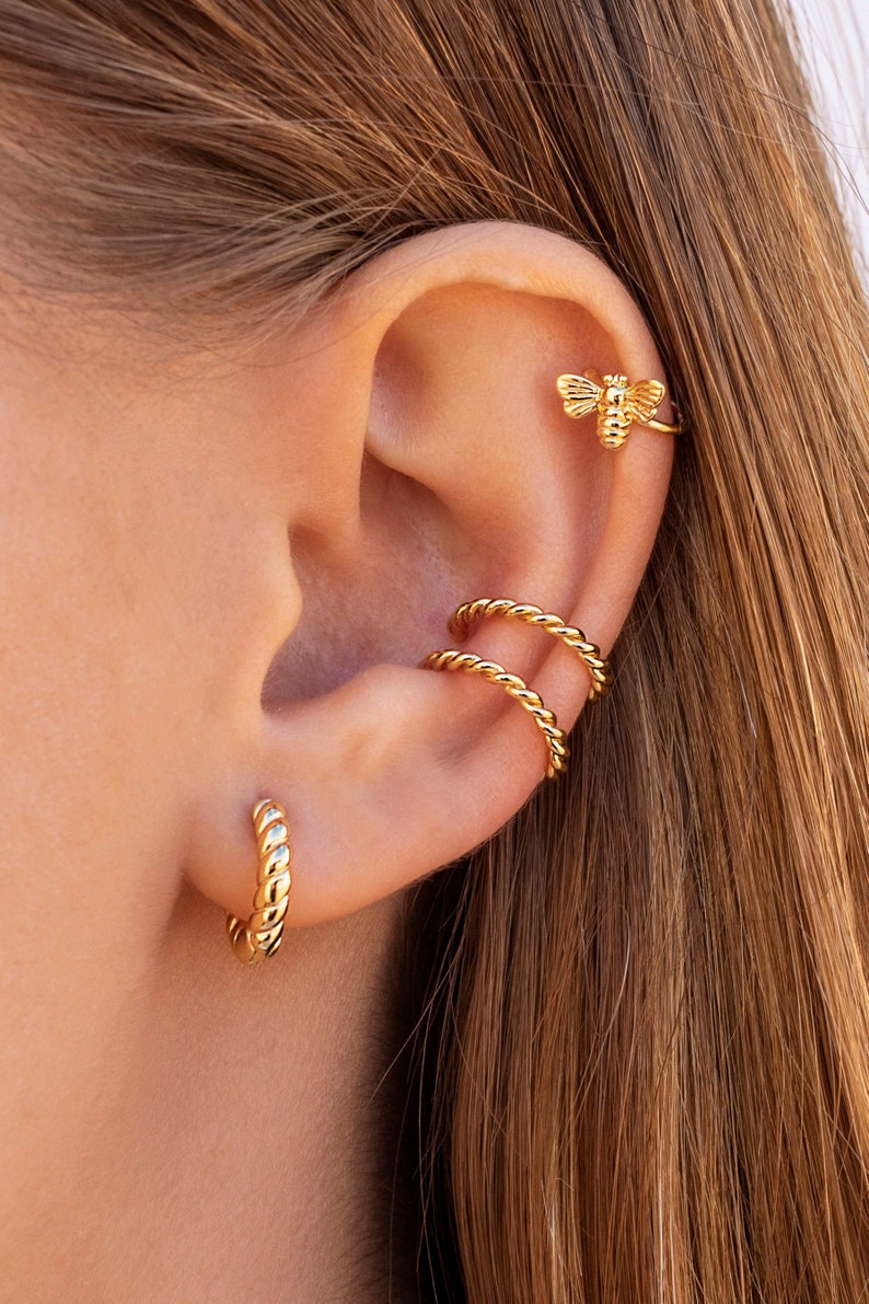 Dainty Single Twisted Band Conch Ear Cuff Earrings image 1