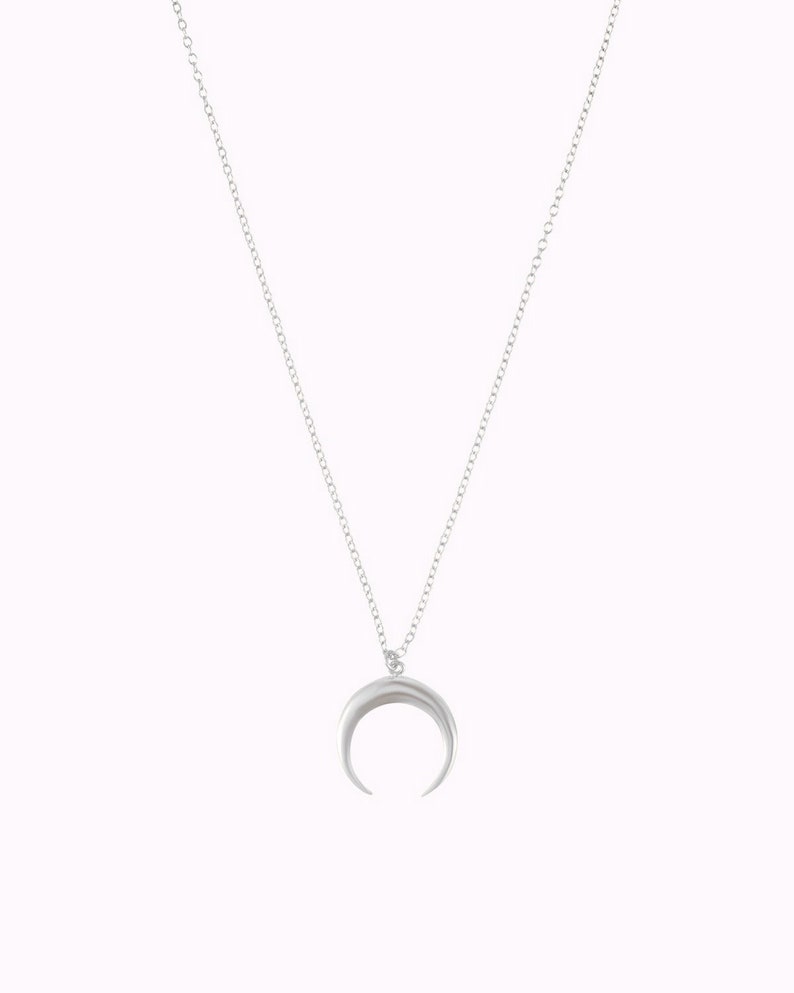 Moon Necklace, Minimalist Necklace, Fashion Jewelry, Gold Moon Necklace, Silver Moon Necklace, Silver Pendant, Silver Choker, Casual Jewelry Srebro