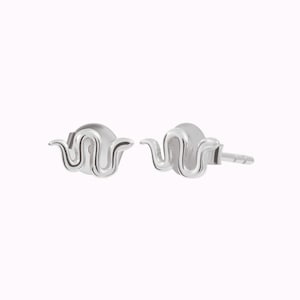 Small snake-shaped stud earrings Silver