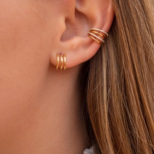 Dainty CZ 4 Bands Conch Ear Cuff Earrings Available in Black & White image 10