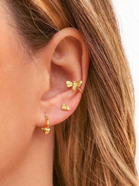 Dainty & Tiny Bee Shaped Stud Earrings - Etsy