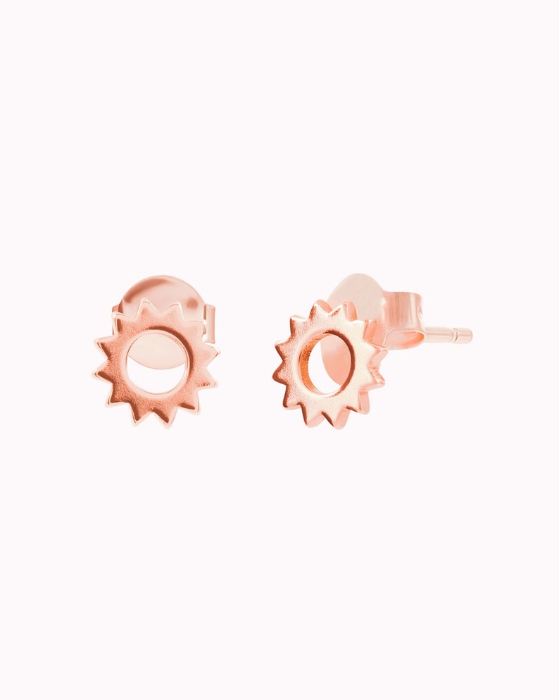 Dainty & Minimalist Sun Stud Earrings Rose gold