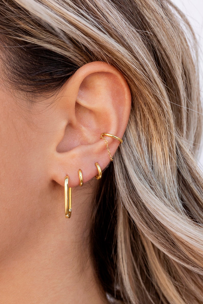 Dainty & Minimalist Dangling Chain Conch Ear Cuff Earrings image 9