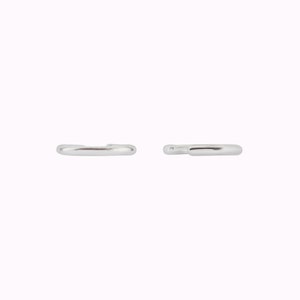 Boucles d'oreilles manchette d'oreille conque à partir d'une bande argentée lisse Argent