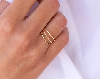 Bague minimaliste à trois bandes