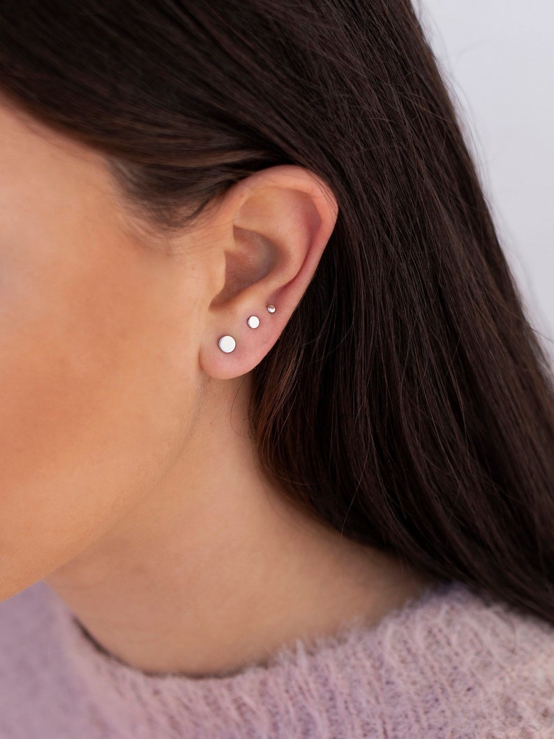 Dainty Tiny & Minimalist Circle Dot Stud Earrings Three different diameters available zdjęcie 3