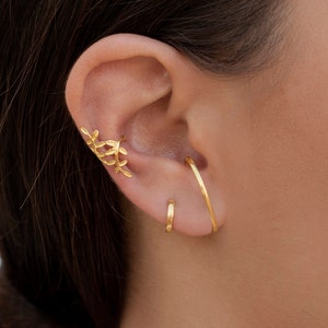 Minimalist Ear Lobe Cuff Huggie Hoop Earrings zdjęcie 9