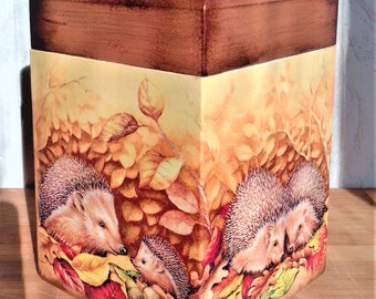 Wooden candy box, Kitchen canister with lid, Hedgehogs, New home gift, Woodland animals tea container with lid, Coffee canister, Forestcore