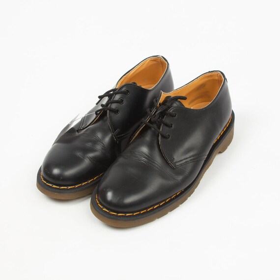 Vintage Dr. Martens shoes BLACK leather low boots