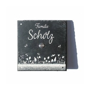 handgemachtes Klingelschild aus Schiefer mit Name der Familie personalisiert, Türklingel für den Eingang, Haustürklingel mit Blumenwiese