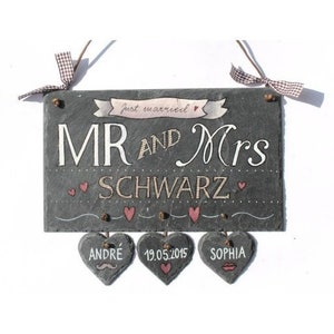 Türschild Mr. & Mrs.  aus Schiefer personalisiert mit Namen. Wetterfestes Schieferschild, Namensschild, Haustürschild, Familienschild, Willkommensschild, Eingangsschild handbemalt. Geschenk zu Hochzeit, Geburt, Umzug, Einzug, Ostern, Geburtstag.