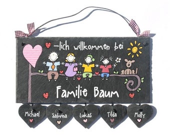 Türschild Schiefer mit Namen, Figuren und Herzanhänger personalisiert | Schieferschild Familie | Namensschild Willkommen | Schiefertürschild