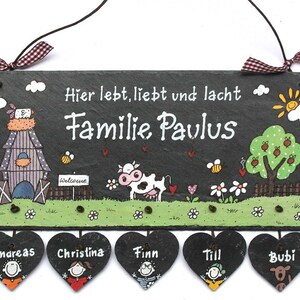 Familienschild aus Schiefer mit Name personalisiert. Wetterfestes Türschild Bauernhof. Haustürschild, Namensschild Familie für Zuhause. Willkommensschild, Eingangsschild handbemalt. Geschenk zu Umzug, Einzug, Hochzeit, Geburt, Ostern.