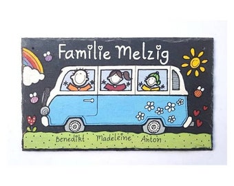 Türschild mit Bulli aus Schiefer | Schieferschild mit Bus und Figuren | Familienschild mit Namen personalisiert | Namensschild mit Auto