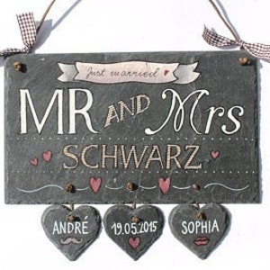 Türschild Mr. & Mrs.  aus Schiefer personalisiert mit Namen. Wetterfestes Schieferschild, Namensschild, Haustürschild, Familienschild, Willkommensschild, Eingangsschild handbemalt. Geschenk zu Hochzeit, Geburt, Umzug, Einzug, Ostern, Geburtstag.