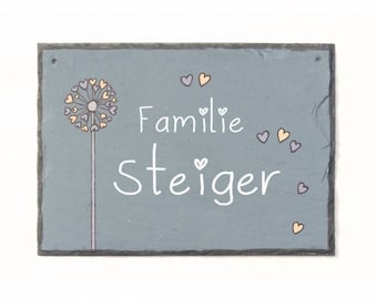 Schild aus Schiefer, personalisiertes Einzugsgeschenk für Freunde, Geschenk für Zuhause, Schieferschild mit Pusteblume, Namensschild Familie