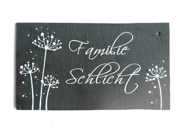 Türschild Familie aus Schiefer personalisiert mit Namen. Wetterfestes Schieferschild, Namensschild, Haustürschild mit Pusteblumen. Familienschild, Willkommensschild, Eingangsschild handbemalt. Individuelles Einzugsgeschenk oder Hochzeitsgeschenk.