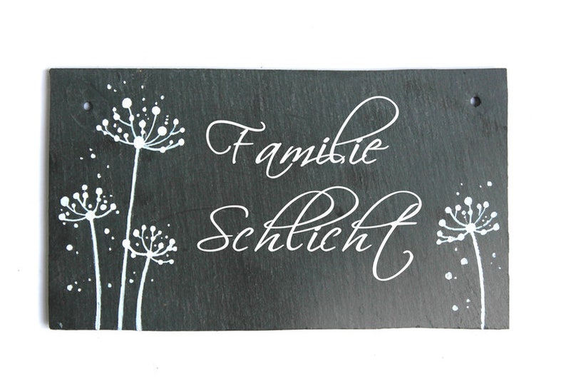 Türschild Familie aus Schiefer personalisiert mit Namen. Wetterfestes Schieferschild, Namensschild, Haustürschild mit Pusteblumen. Familienschild, Willkommensschild, Eingangsschild handbemalt. Individuelles Einzugsgeschenk oder Hochzeitsgeschenk.