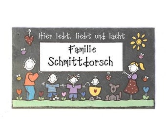 Türschild aus Schiefer für Familien personalisiert mit Name und Figuren. Wetterfestes Schieferschild für Zuhause. Namensschild Haustür.