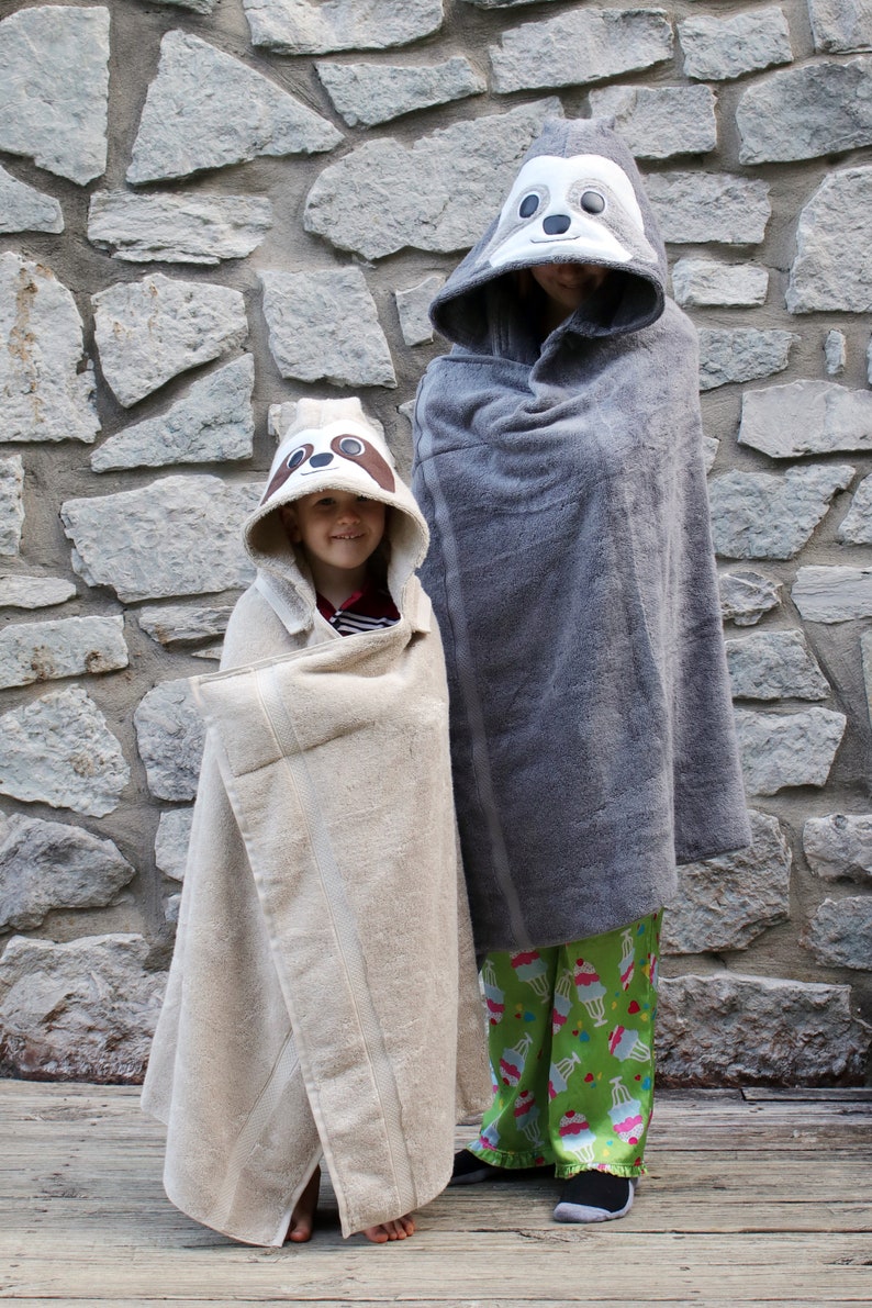 Hooded Bath Towel Sloth main image 1