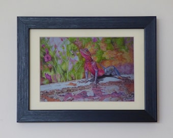 Pequeño lagarto arco iris enmarcado, lagarto colorido, arte reptil, arte de pared de lagarto, pequeños reptiles, colores del arco iris, reptil tropical, arte pastel