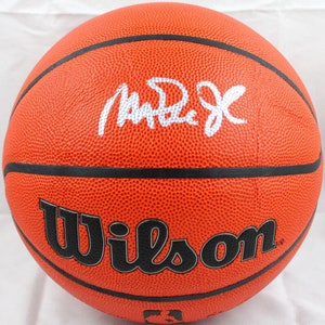 Magic Johnson Los Angeles Lakers Handsigniertes Basketball Beckett COA