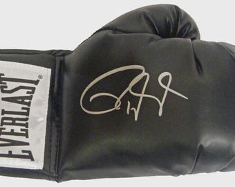 ロイ・ジョーンズ・ジュニア直筆サイン入りレッドボクシンググローブ