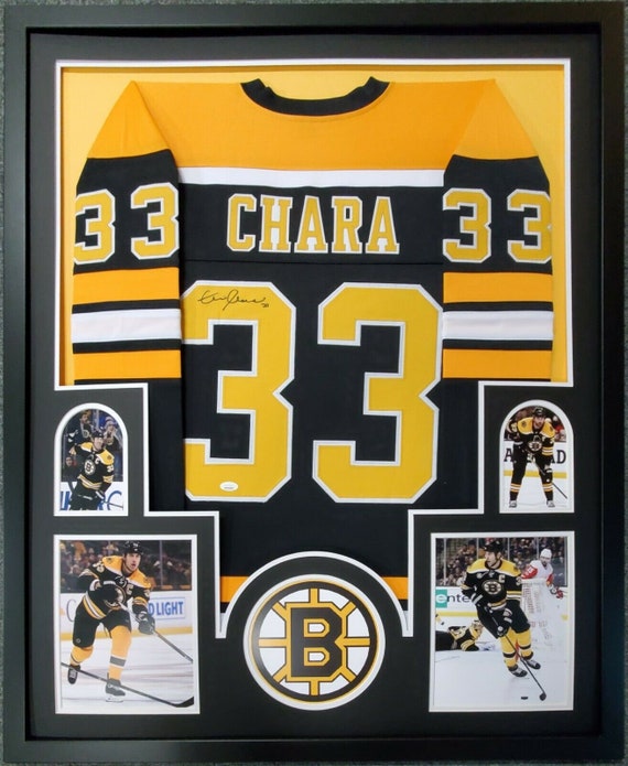 Fanatics Authentic Boston Bruins Black Framed Logo Jersey Display Case