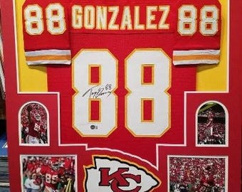 Tony Gonzalez Autographed Signed Framed Kansas City Chiefs Jersey BECKETT