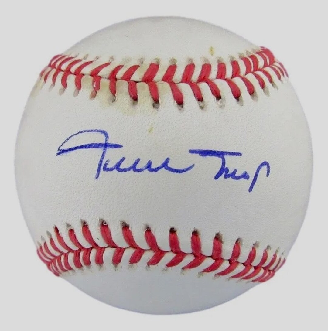 Willie Mays Autographs, Memorabilia & Collectibles