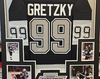 Wayne Gretzky Autographed Signed Framed Los Angeles Kings Jersey PSA