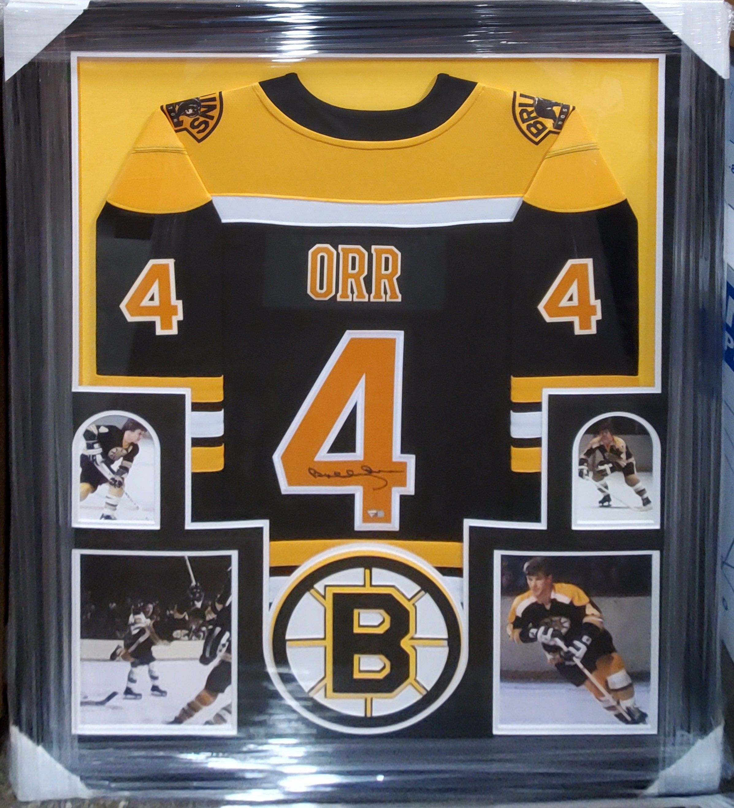 Boston Bruins Fanatics Authentic Black Framed Logo Jersey Display Case