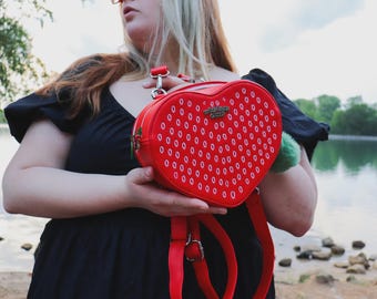 【YEGG】 Heart wallet bag RED 巾着付 入手困難 人気 Harajuku Purse Bag Crossbody Messenger Dolls Bag Red