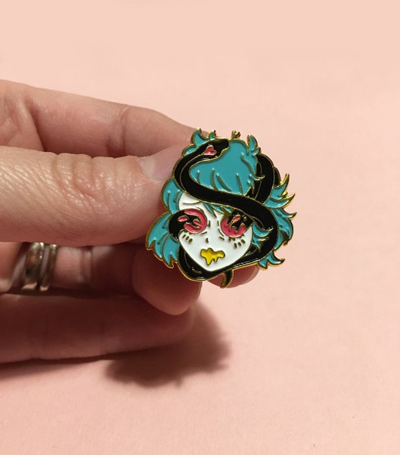 Anime Pin / Black Snake / Kawaii Enamel Pin / Gore / Weird Jewelry / Cute  Anime / Anime Girl / Anime Pin / Snake Pin / Anime Girl Pin 