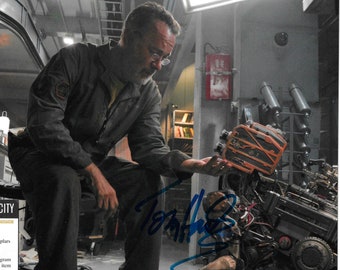 Tom Hanks Hand Signed 8x10 Photo Hologram COA Finch Movie Star Authenticated Pen Autographed Collectible Entertainment Celebrity Memorabilia
