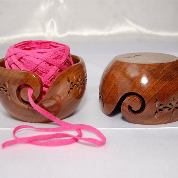 Sheesham Wood yarn bowl 7 X 4 - Perfect Wooden Yarn Holder for Knitting & Crocheting