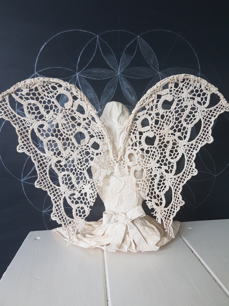 Statue Serene Guardian Angel Powertex image 1