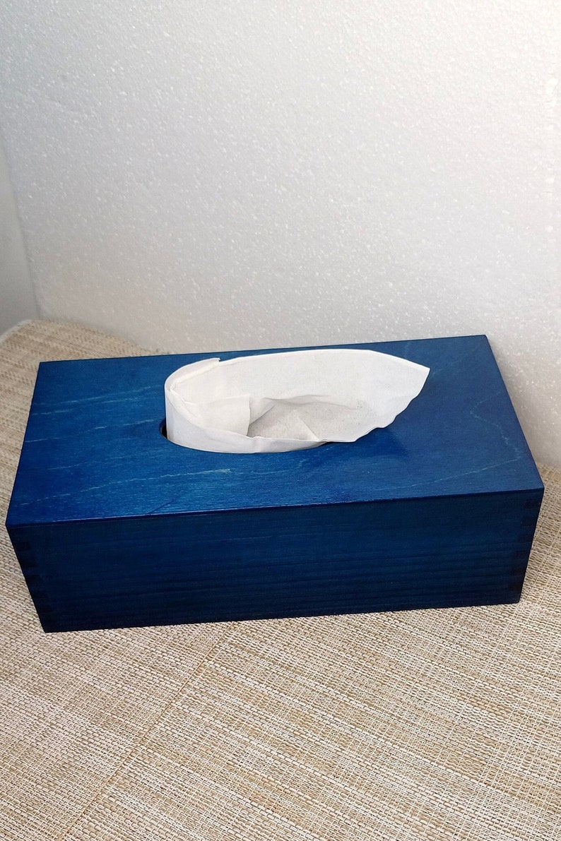 Housse bleue de boîte à mouchoirs, boîte à mouchoirs rectangulaire en bois, décoration de salle de bain, décoration de maison simple mais élégante, porte-serviettes, cadeau pour une nouvelle maison image 7