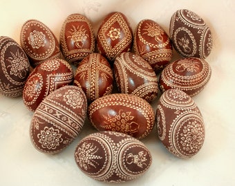 Paasei op echte ganzeneierschalen, handgemaakte pysanky-eieren, traditionele paaseieren, unieke artistieke paaseieren, paasdecor