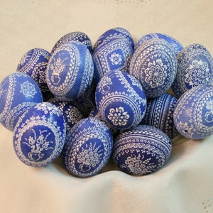 blaue Ostereier, echte Hühnereier, Kobaltblaue Ostereier, schöne Geschenkidee Bild 4