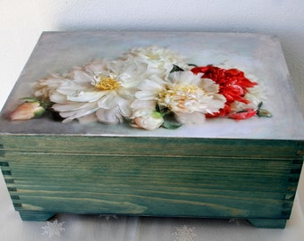 Adorable wooden box with flowers, floral casket, cottage chic decor, large wooden box, jewelry storage, home decor, big jewelry box