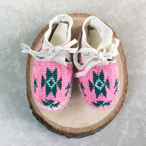 Native American Indian Baby Moccasins Beaded Baby Shoes Soft Etsy