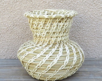 Native American Basket-Papago/Tohono O’odham Traditional Handmade Basket