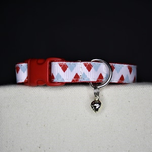 CAT COLLAR | Kitten Collar | Handmade Cat Collar | Red Collar | Triangles | Collar with Bell | Size Adjustable | Bespoke Cat Collar | Bell