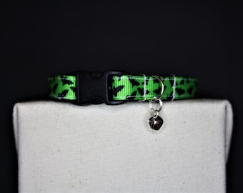 HALLOWEEN CAT COLLAR | Kitten Collar | Handmade Collar | Halloween | Black Bats | Bats Green | Bat | Green Collar | Black and Green | Spooky