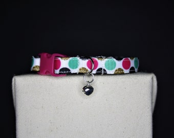 KATZE HALSBAND | Kätzchen Kragen | Handgefertigtes Katzenhalsband | Fleckenkragen | Noble Flecken | Rosa | Blau | Schwarz | Gold | Verstellbares Halsband | Silber Glocke