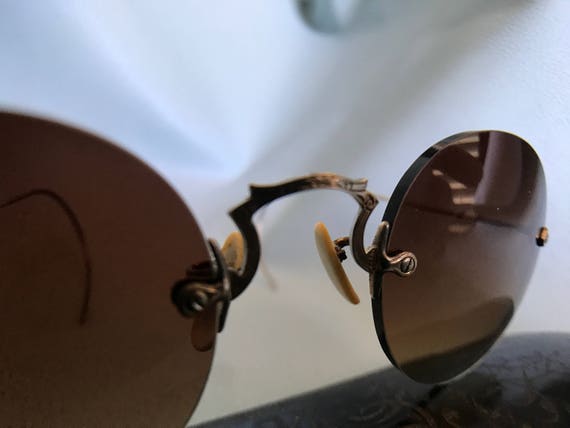 Vintage Sunglasses - Tinted lenses - image 9